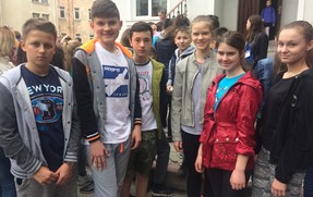 Вітаємо команду учнів 8-х класів з участю у міському КВЕСТі «Знавці рідного міста Тернополя»!